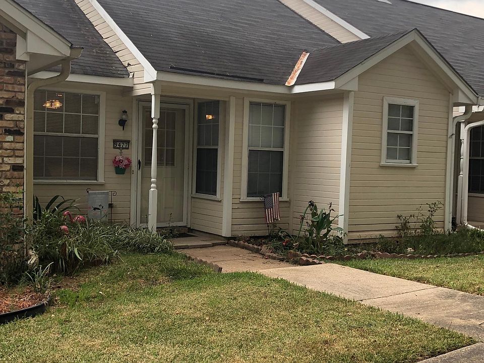 So cute! This could be the front of your wonderful townhouse!