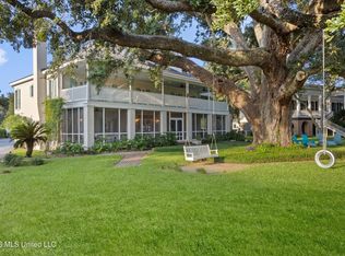 765 E Scenic Dr, Pass christian, MS 39571