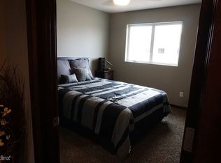 2455 Water Park Loop SE, Mandan, ND 58554