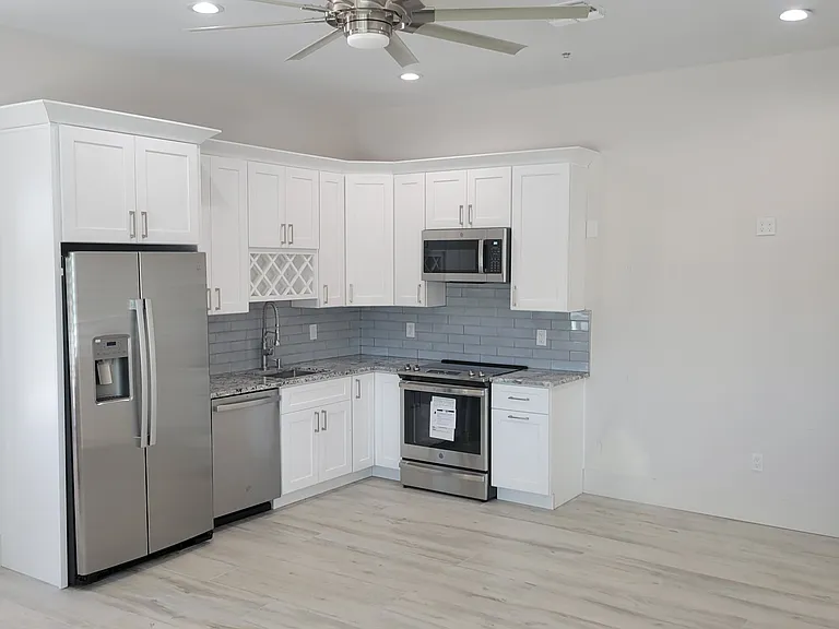 68-13613 N 76th Way #68 — Photo 12