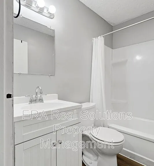 2920 Ruhl Ave — Photo 16