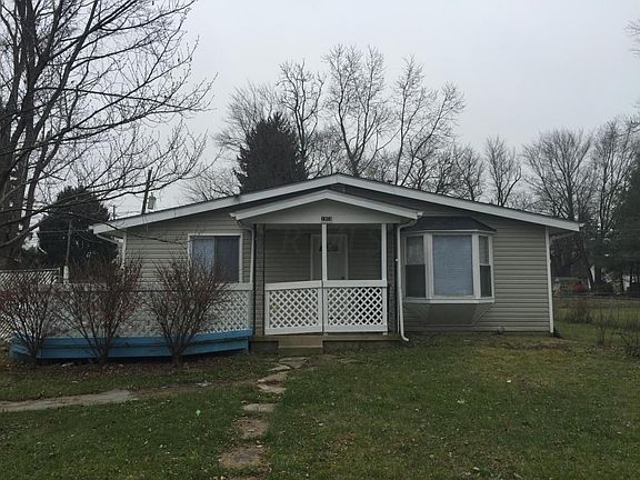 2nd image of 1969 Lamont Ave