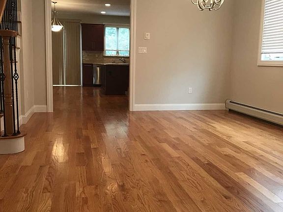 3rd image of 2411 Rossett St #2411