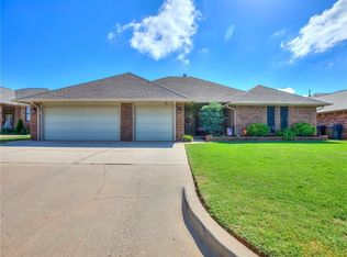 440 Cactus Rd, Yukon, OK 73099