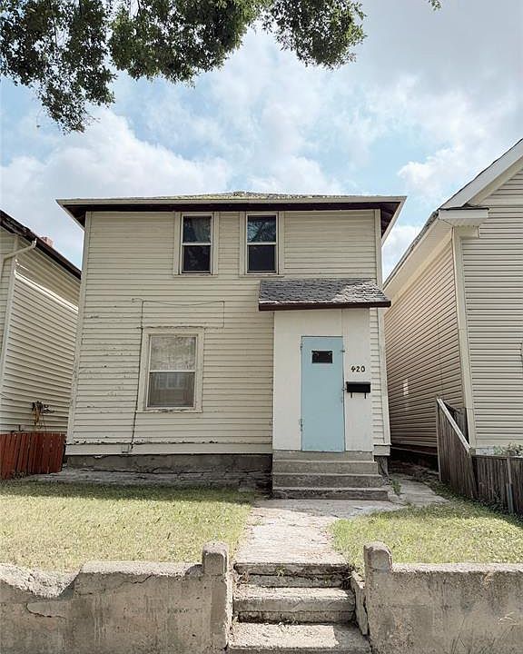 1st image of 420 J AVENUE N