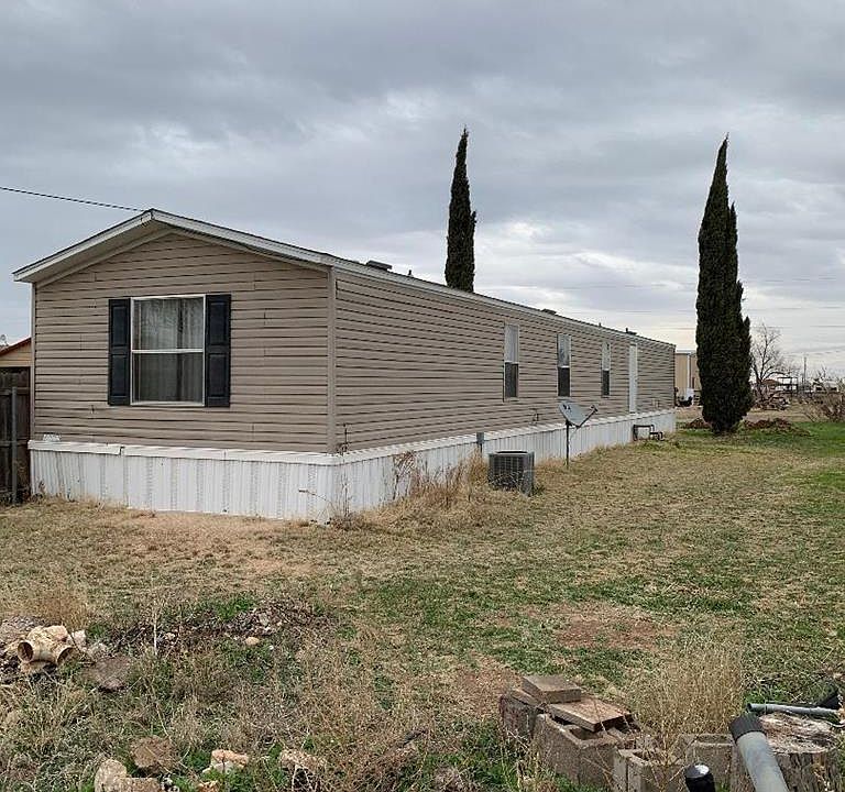 1st image of 3583 N Greenlee Ave