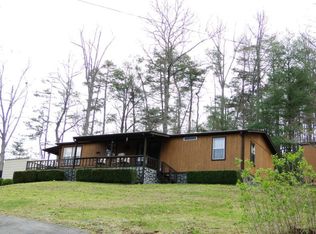 166 Thunder Trl, Franklin, NC 28734