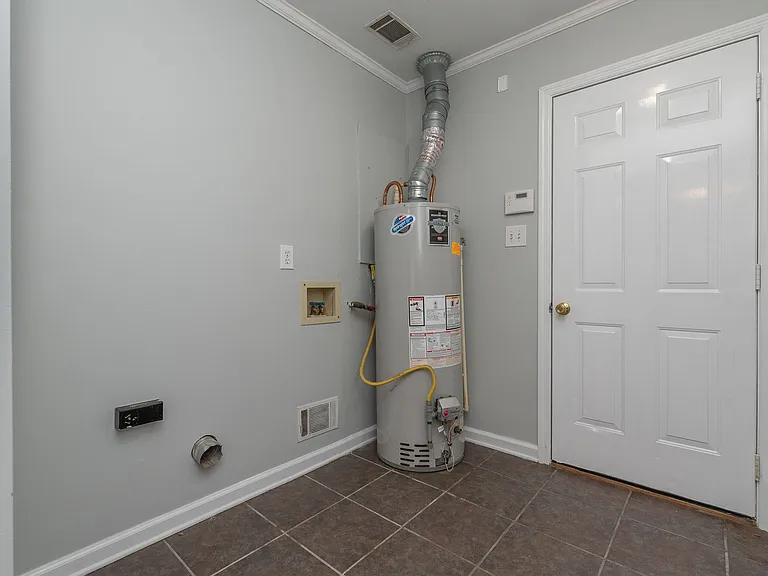 2336 Helsinki Dr — Photo 26