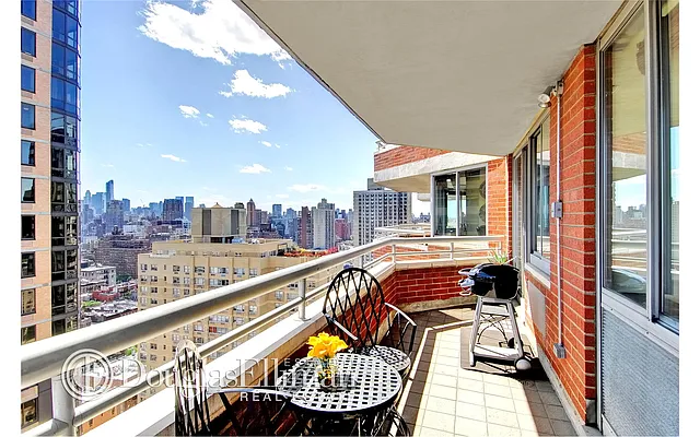 Sold by Douglas Elliman | media 8