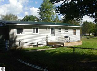 7064 Willow Dr, Cadillac, MI 49601