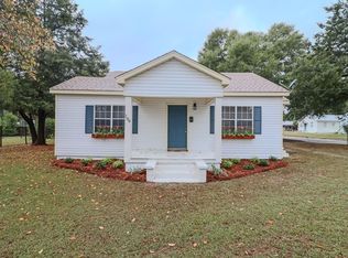 109 Newton St, Hartford, AL 36344