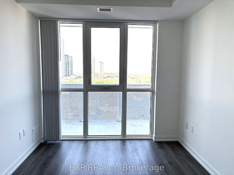 28 Interchange Way #1809 — Photo 12