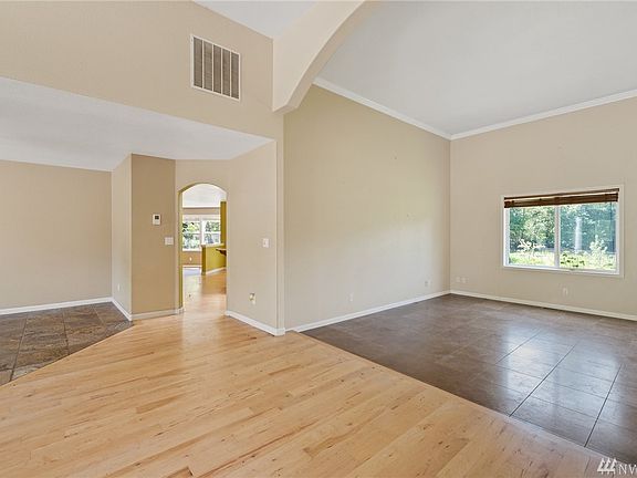 3rd image of 5639 71st Way NE