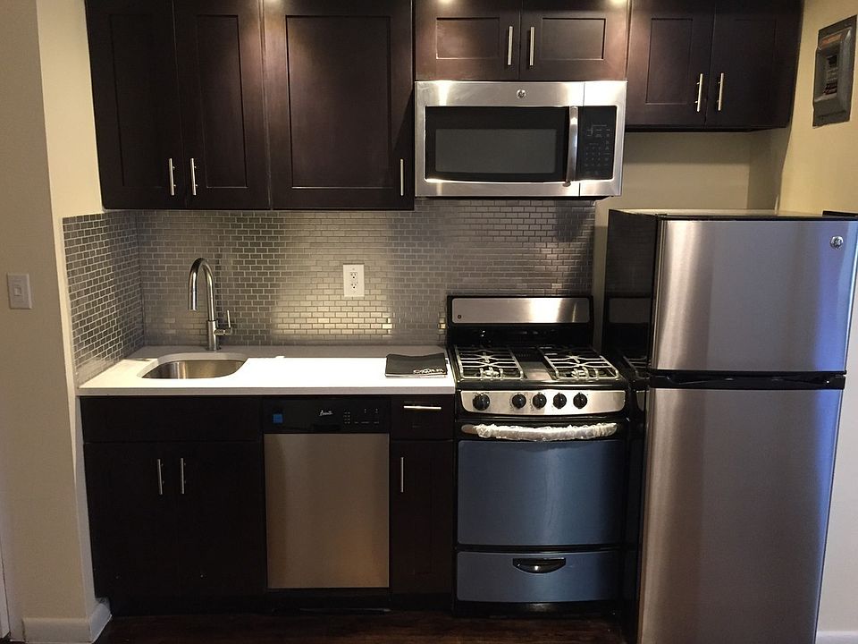 1st image of 35 W 64th St APT 4F