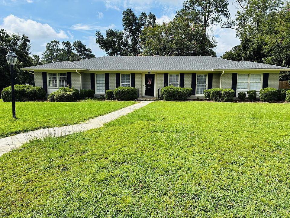 1st image of 2415 Winding Way