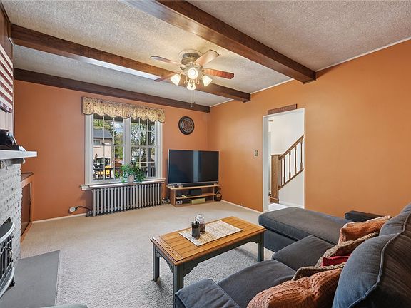 4th image of 255 Greenwood Ave
