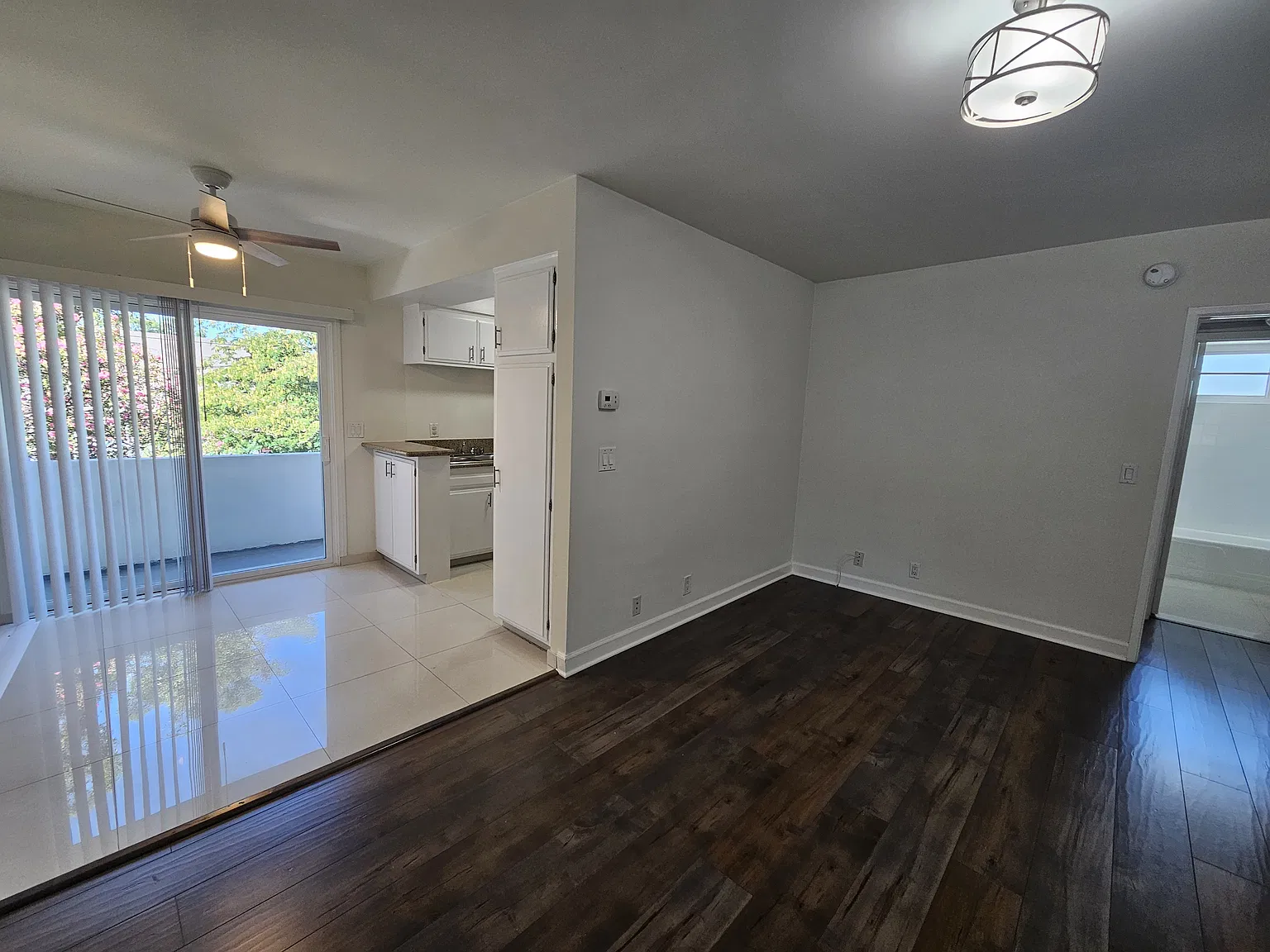 1 bed, 700 sqft, $2,050 — Photo 3