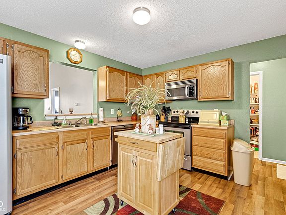 4th image of 12256 Sagamore Woods Dr