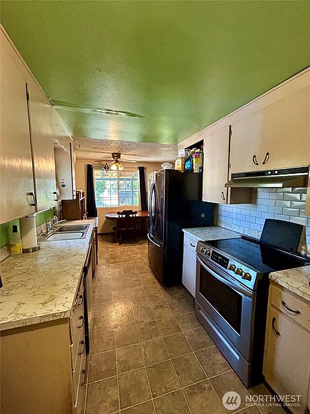 5th image of 5133 N 38th Street