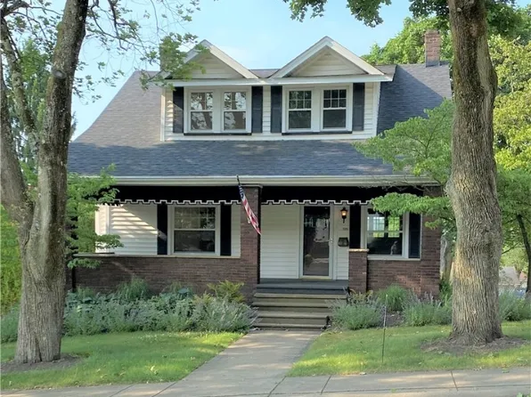 525 W North Ave, East Palestine, OH 44413