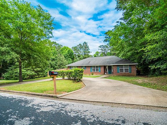 2nd image of 3755 Piney Bough Dr