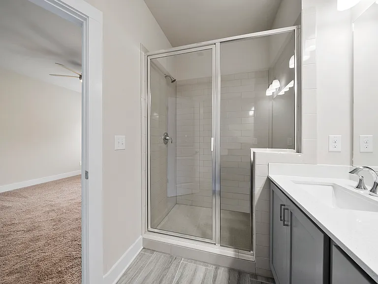 3761 Oxford Cir — Photo 18