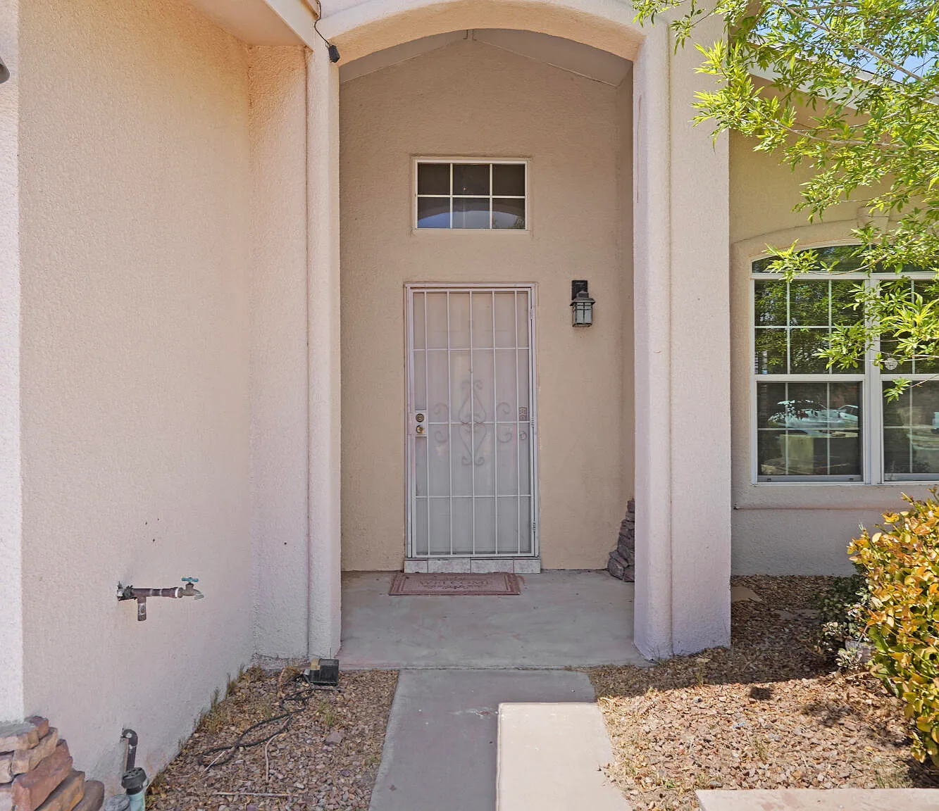 3 bed, 2.0 bath, 1780 sqft, $1,750 — Photo 4