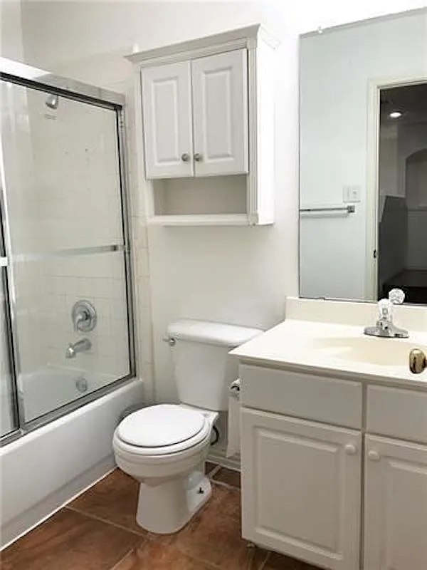 4 bed, 2614 sqft, $2,799 — Photo 2