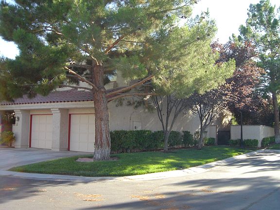 Extra Large Corner lot with ZERO neighbors on 3 sides