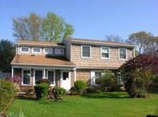 2 Liber Blvd, Farmingville, NY 11738