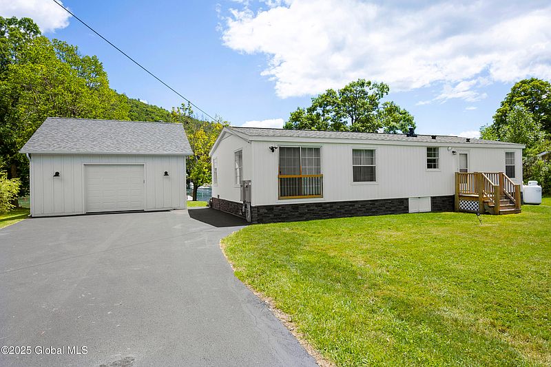 2nd image of 77 Sagamore Drive
