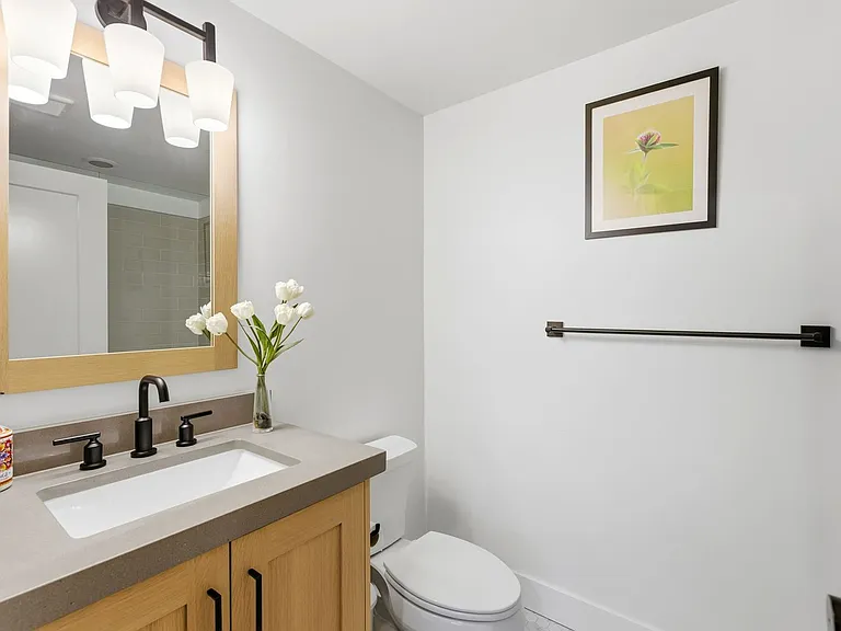 11716 S Meeks Ct — Photo 41