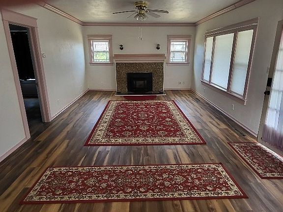 2nd image of 1439 Union Ave
