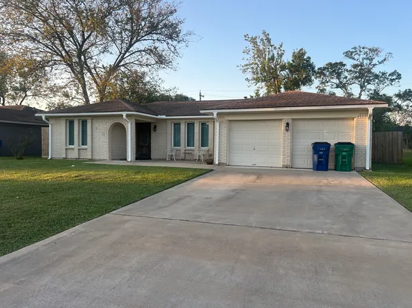 410 Wisteria St, Richwood, TX 77531