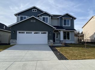 167 N Sevenoaks Ave, Eagle, ID 83616