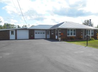 239 E Hatfield St, Massena, NY 13662