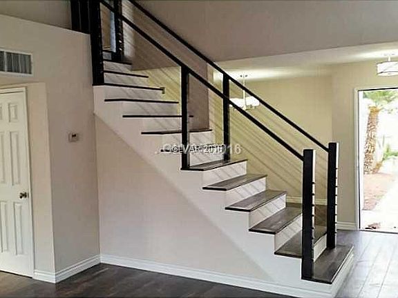 3rd image of 1728 La Cruz Dr