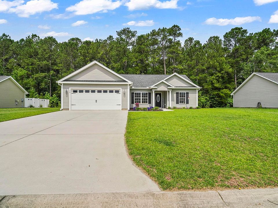 1st image of 263 MacArthur Dr.
