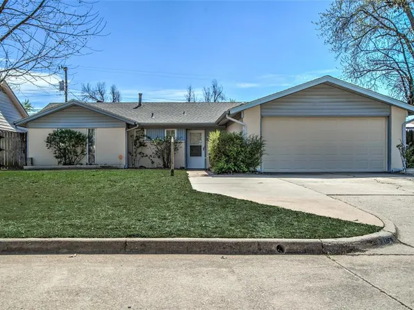 8208 NW 26th St, Bethany, OK 73008