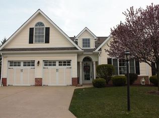 101 Spring Blossom Cir, Beaver Falls, PA 15010