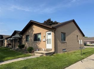 8401 Eighteen Mile Rd #112, Sterling Heights, MI 48313