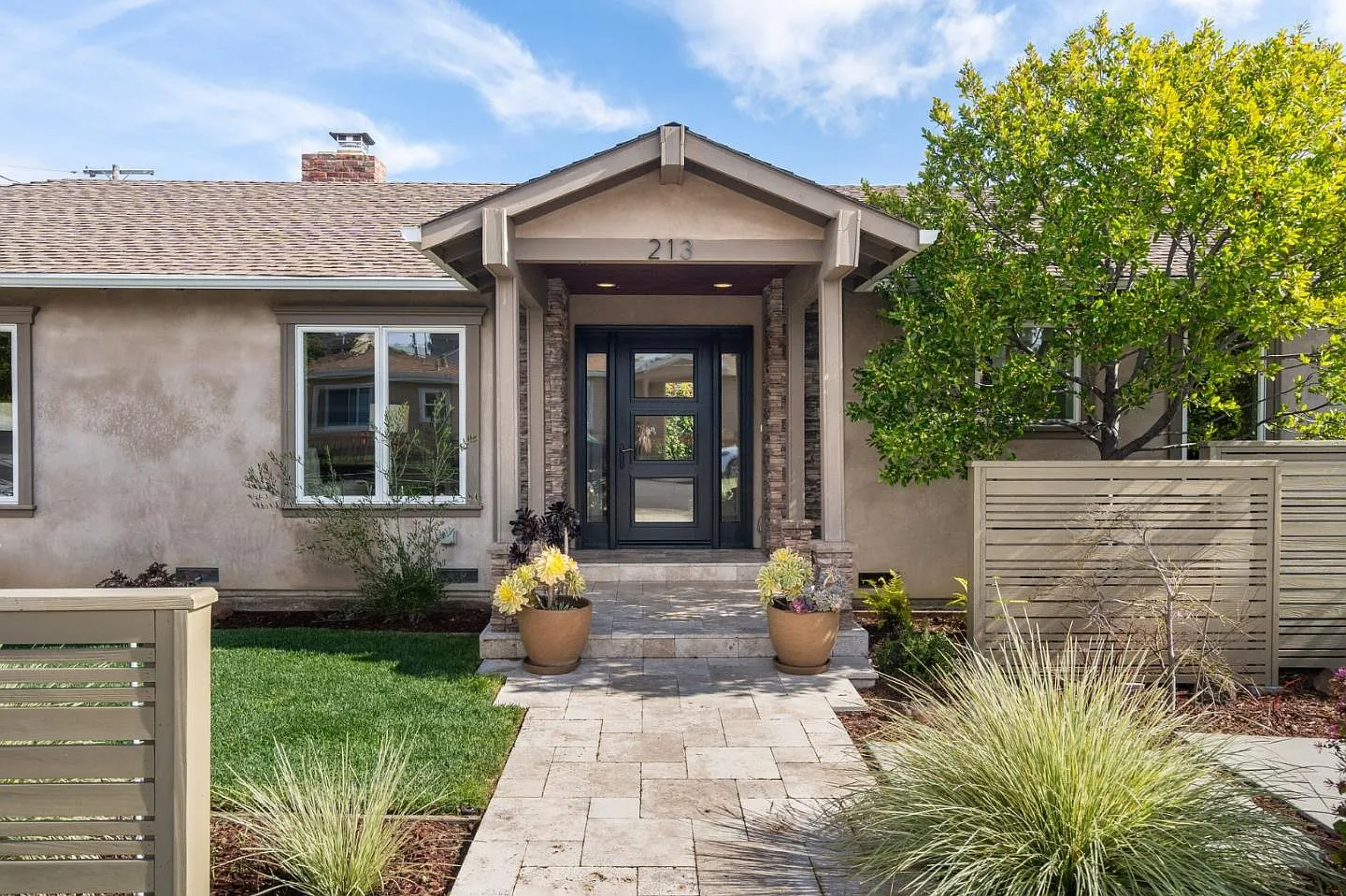 213 Garnet Ave photo 1
