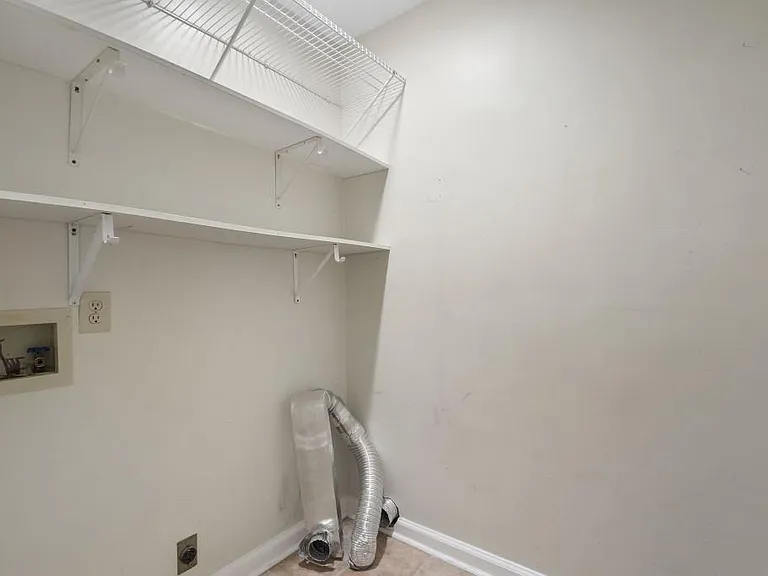 2151 Radcliffe Dr NW — Photo 46