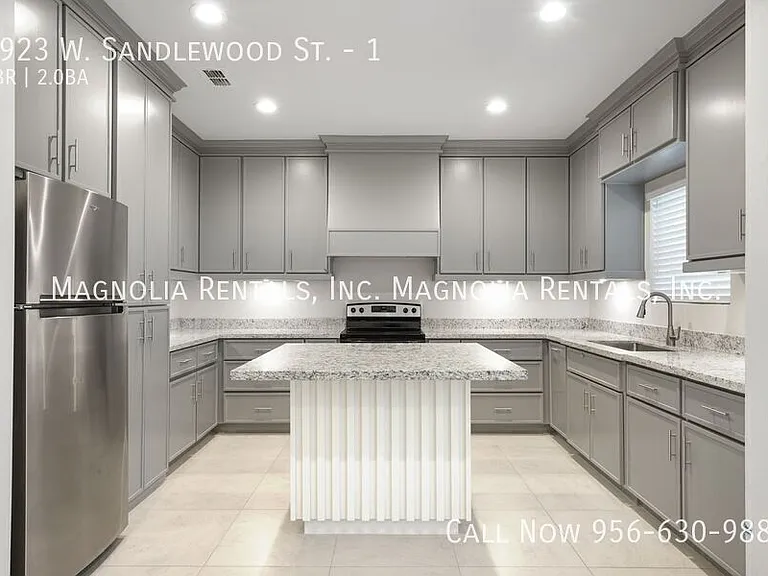 2923 W Sandlewood St #1 — Photo 6