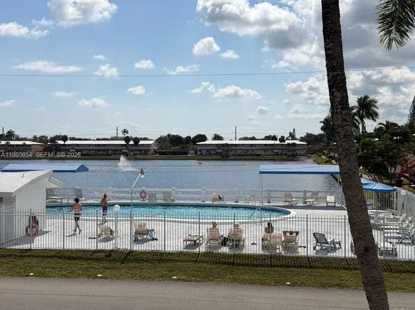 725 SW 11th Ave APT 17F, Hallandale Beach, FL 33009