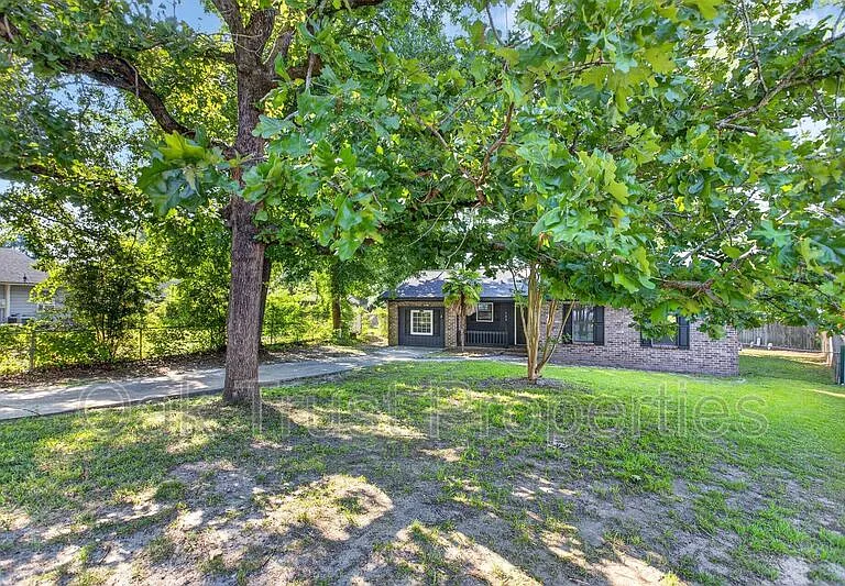 103 Cambell Ct — Photo 3