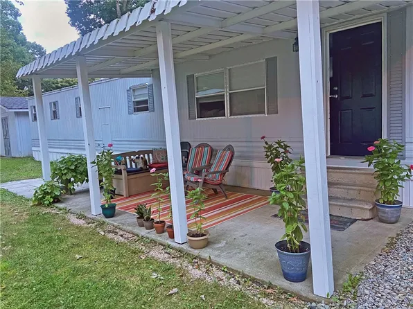 136 Lambert Ln, Greensburg, PA 15601