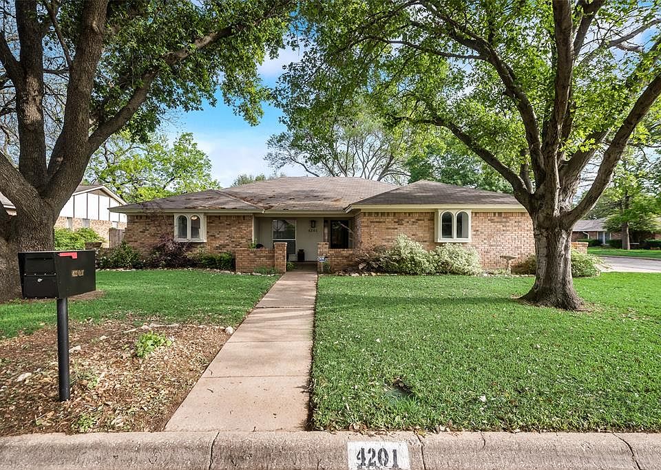1st image of 4201 Woodhill Dr