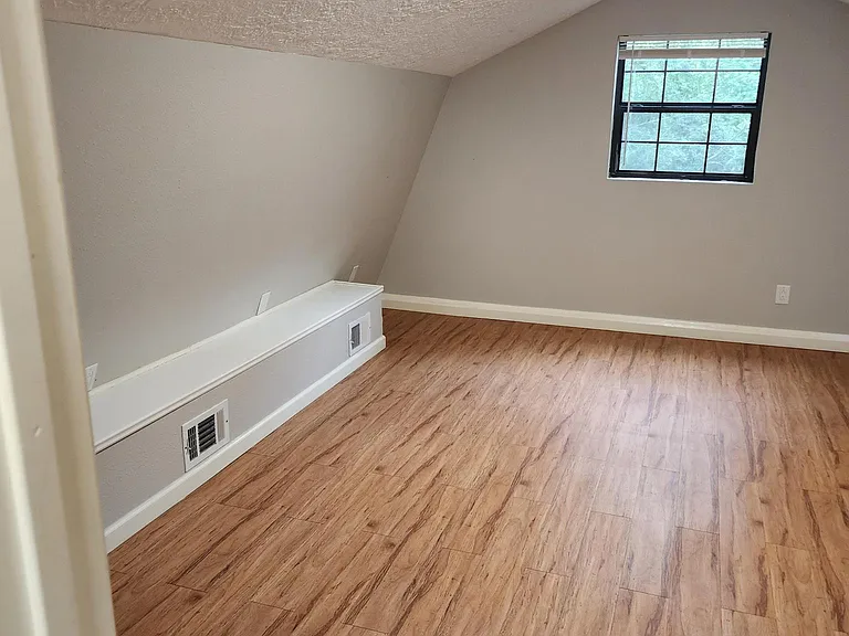 15906 Long Neck Dr — Photo 24
