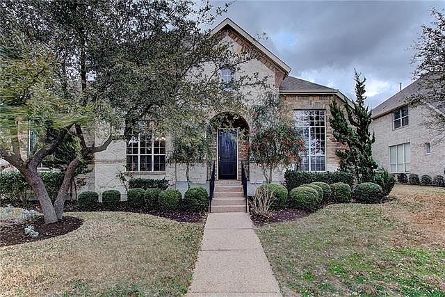 1st image of 2707 Lake Forest Dr